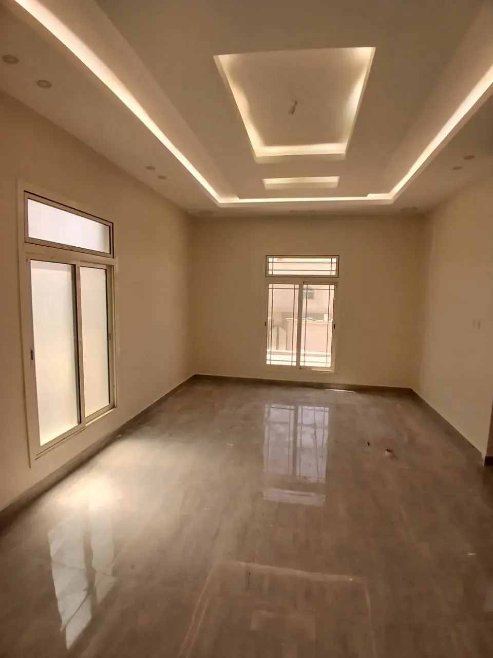 تصاميم وتشطيب غرف لريادة إعمار للاستشارات الهندسية باليمن