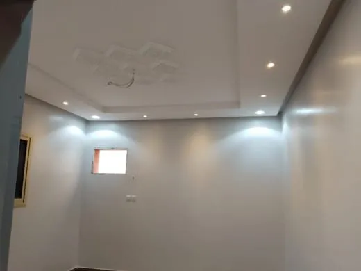 فني ترميم دهانات وديكورات باليمن:لتجديد منزلك بلمسة عصرية